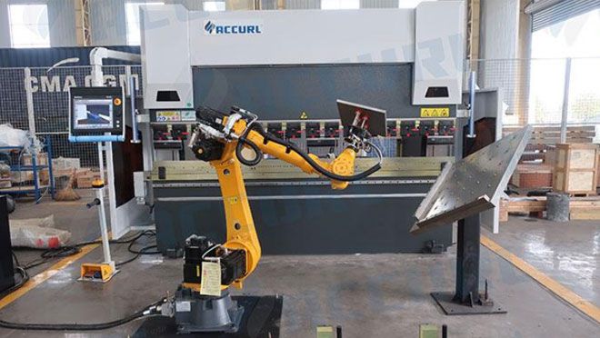 Robotic Sheet Metal Press Brake