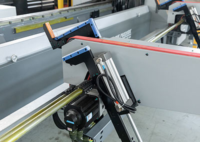 Medium-heavy Three-chuck Tube Laser Cutting Machine, BK Series