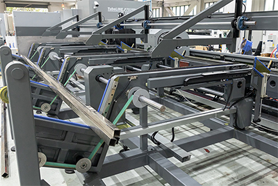Medium-heavy Three-chuck Tube Laser Cutting Machine, BK Series